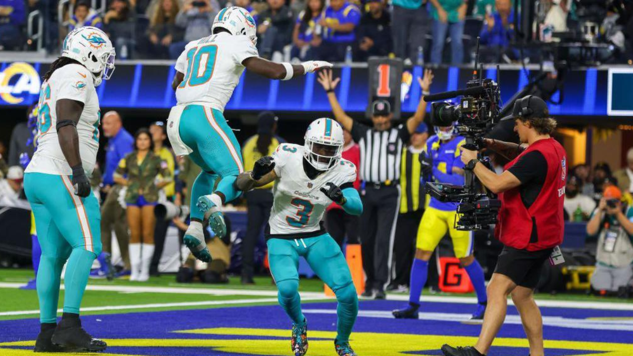 The Defensive Performances Both Miami Dolphins vs Los Angeles Rams Match Player Stats